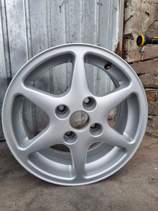 Jante R14 Aliaj Aluett 4x108 Ford Fiesta 6J ET 37 Montaj inclus.