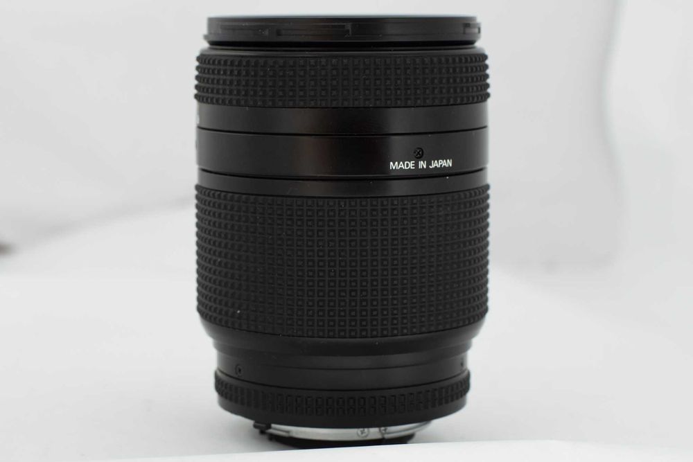 Nikon AF Zoom-Nikkor 35-70mm f/2.8D