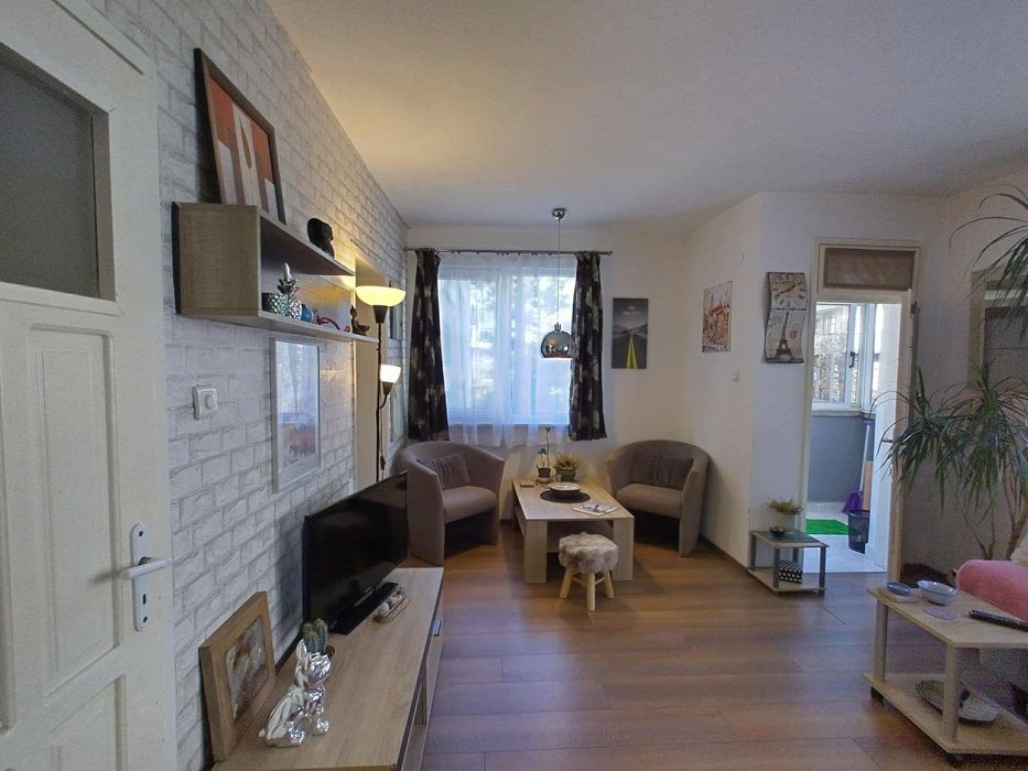 Дава се под наем Тристаен апартамент в Варна, Окръжна болница - 87 кв.м за 600 € - Снимка #1