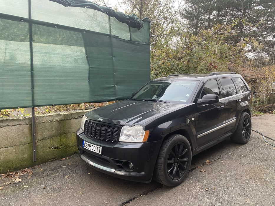 Jeep SRT 6.1 в топ състояние