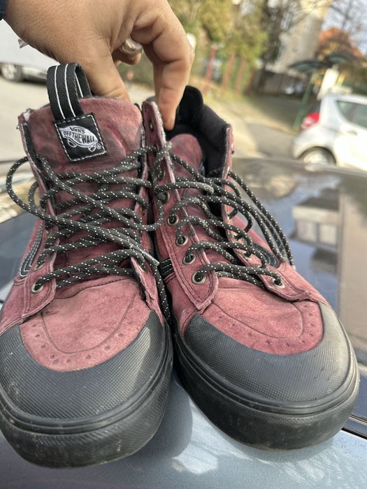 Ghete Vans of the Wall