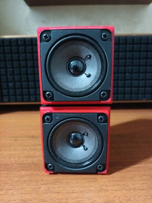 Satelit Bose Red Line (1 bucata)