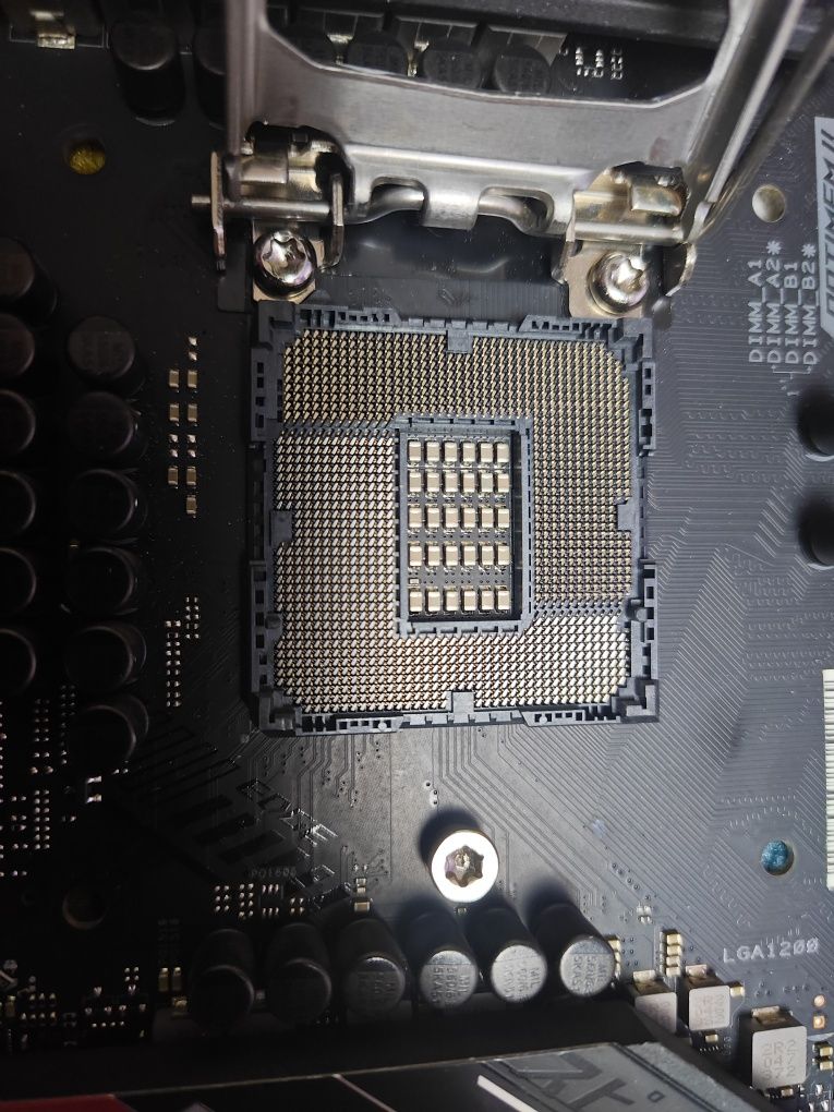 Placa de baza Asus Strix Z490 LGA 1200