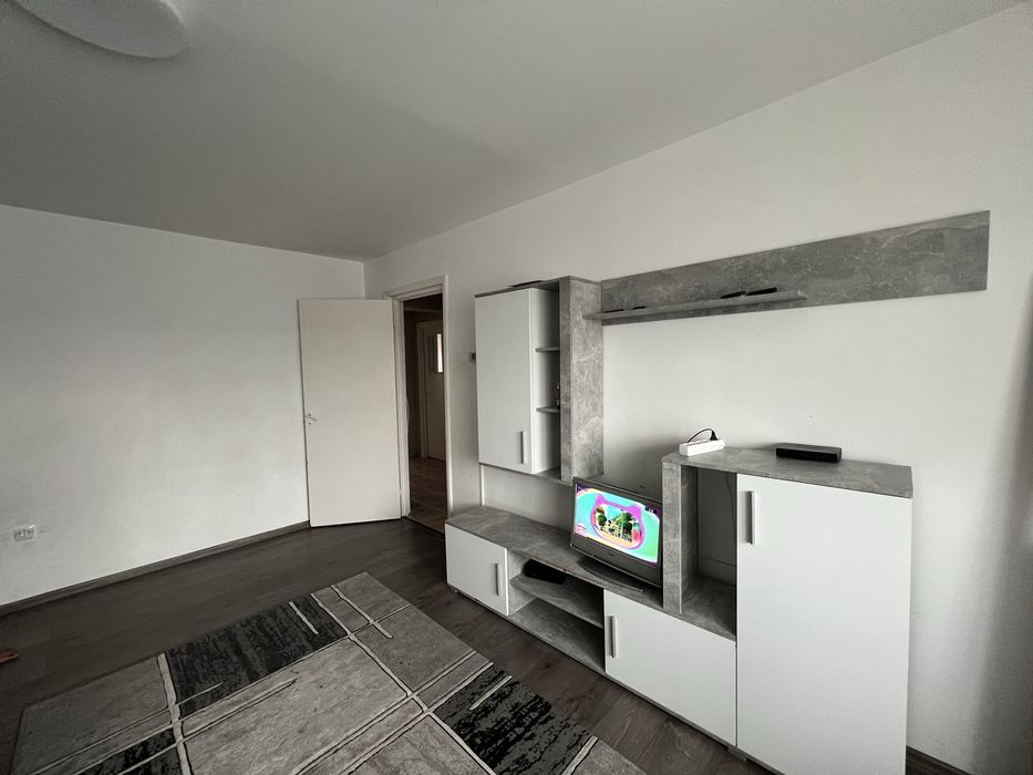 Apartament cu 3 camere