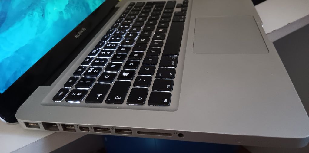 Apple Macbook 11 PRO late 2011 13"