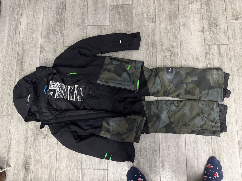 Costum de iarna/ schi O’ NEILL