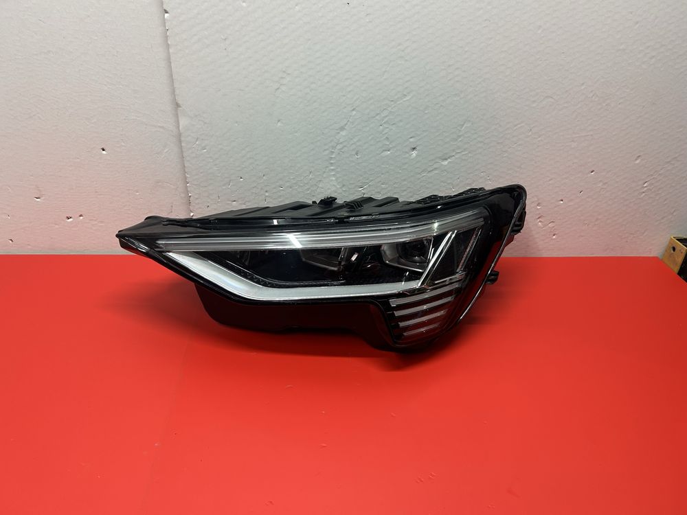 Far faruri Audi Q8 E tron full led Matrix stanga 2019-2023