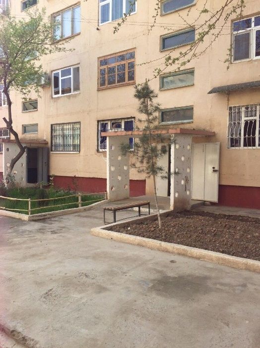 Продаю 3-ком. кв. 1-й этаж ул. Джурабаева. (Сотылади.) 70  к.м.