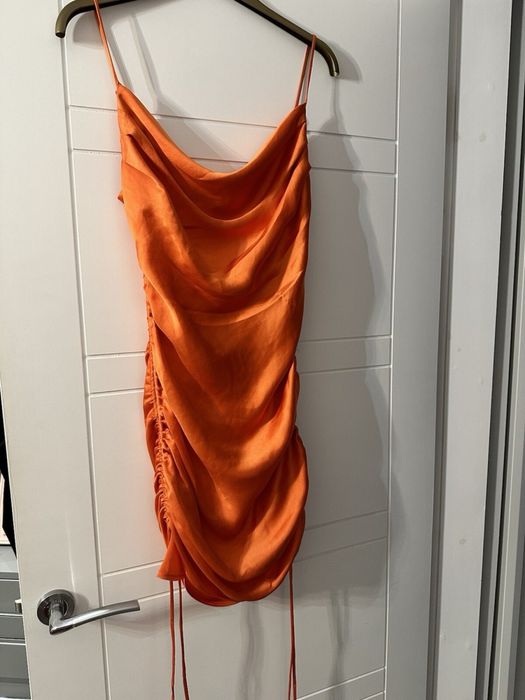 Rochie Zara noua cu eticheta satin