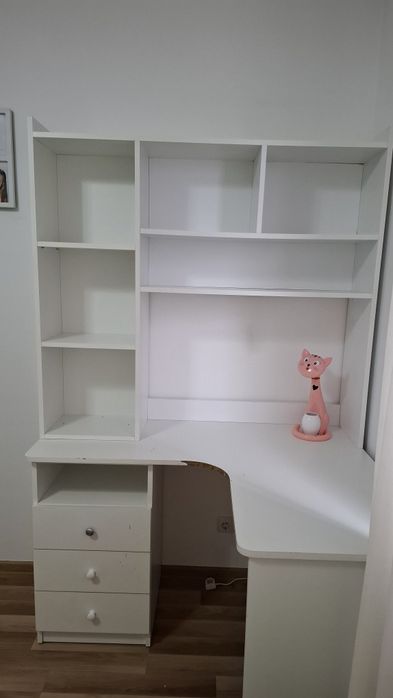 Birou copii necesita mici retușuri