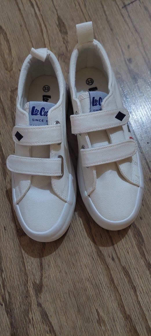 Оригинални кецове на Lee Cooper