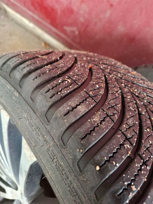 Гуми 225 40 18 Goodyear