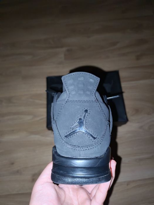 Jordan 4 black cat