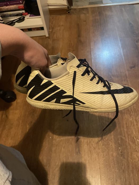Papuci de fotbal nike