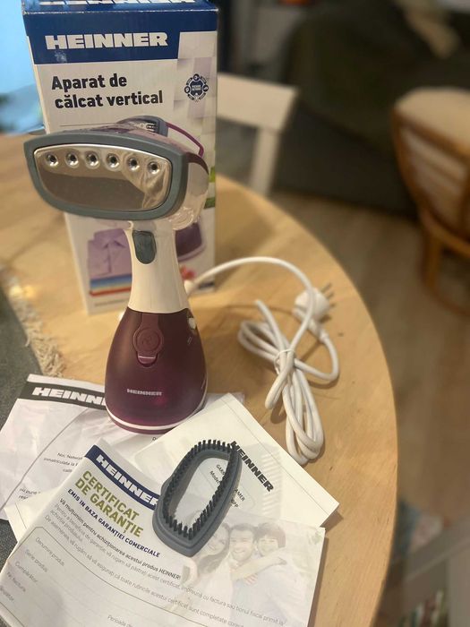 Fier de calcat vertical marca Heinner