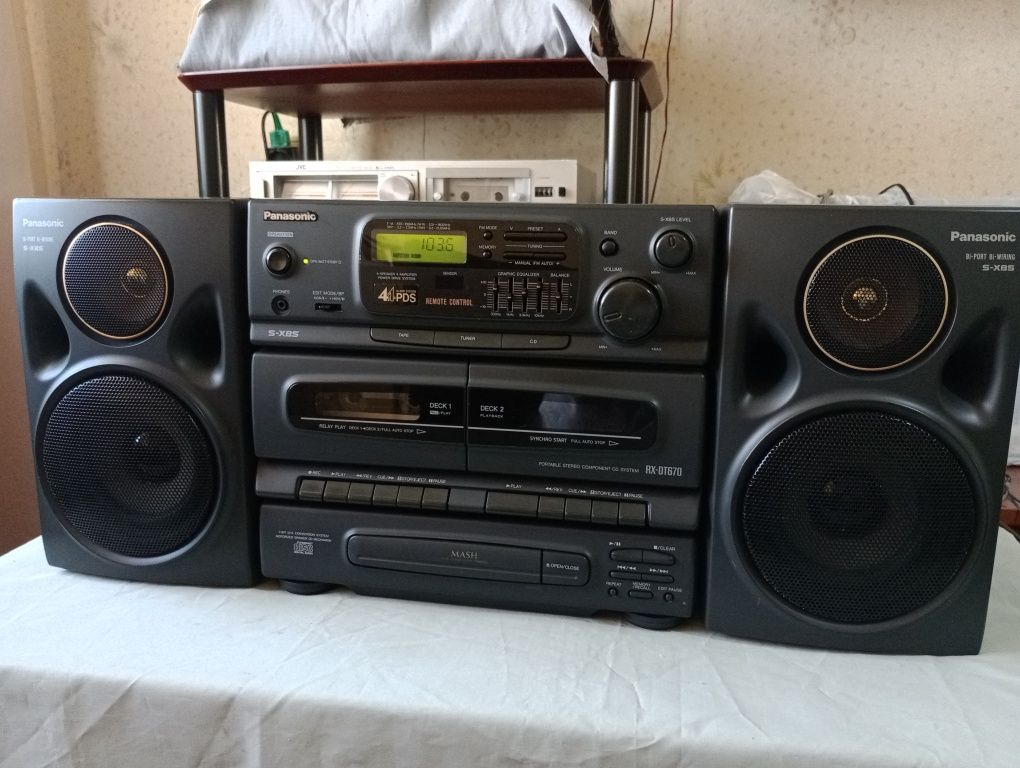 Продам магнитолу Panasonic rx-dt 670