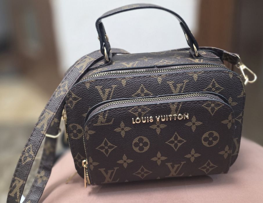 Geanta Louis Vuitton
