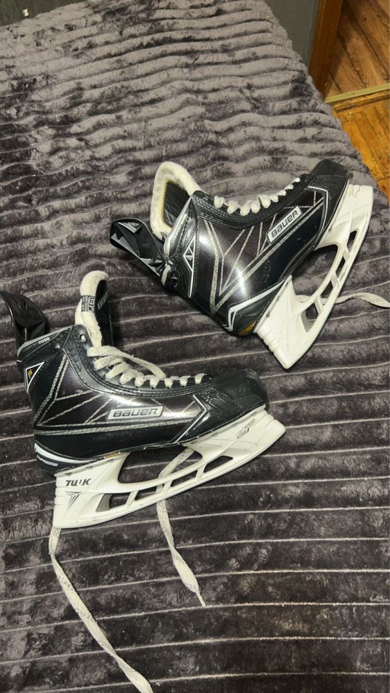 Продам коньки Bauer 1s, размер 9,5 ЕЕ почти новые, 2 тренировки