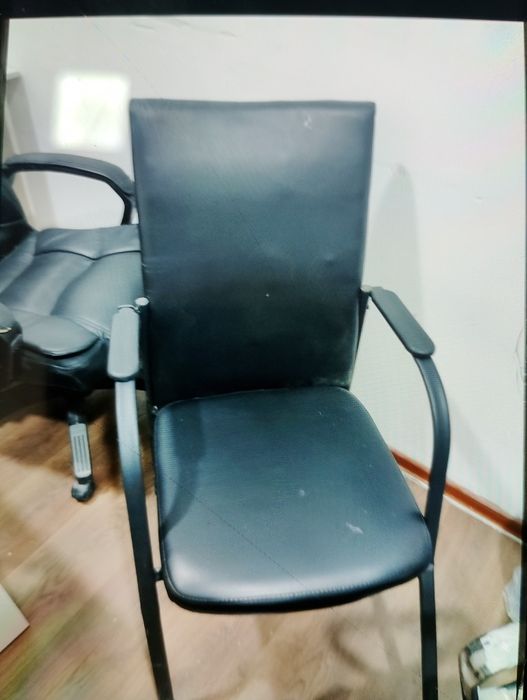 Офисный кресло хорошы состояние