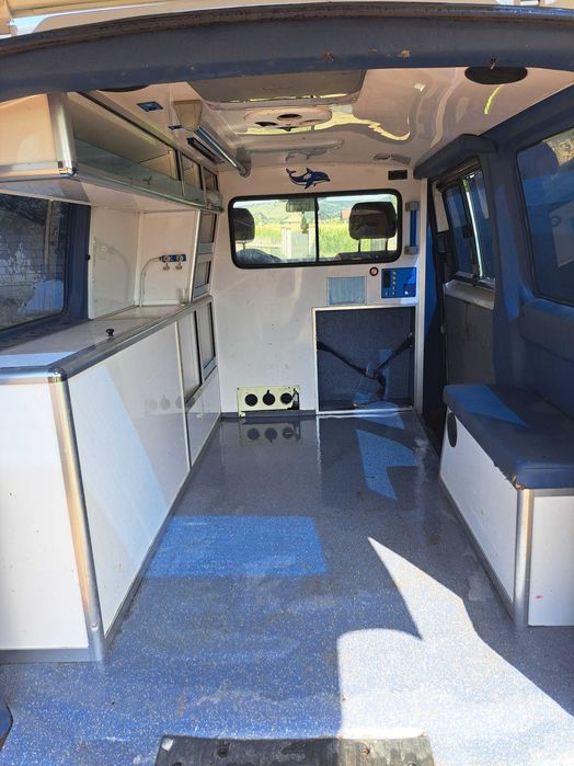 De vanzare VW T5 autoutilitara 2 locuri motorizare 2.5 TDI