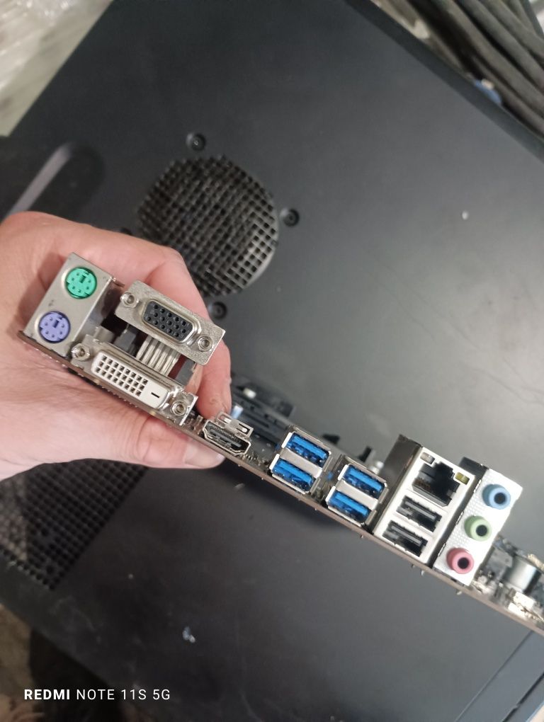 Дъно Gigabyte Ga-a320m-s2h v2