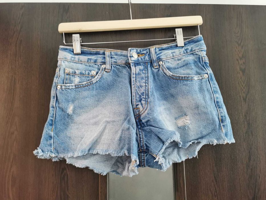 Blugi Scurti Stradivarius 34/XS