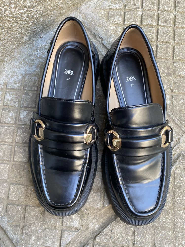 Лоуфъри от естествена кожа Zara