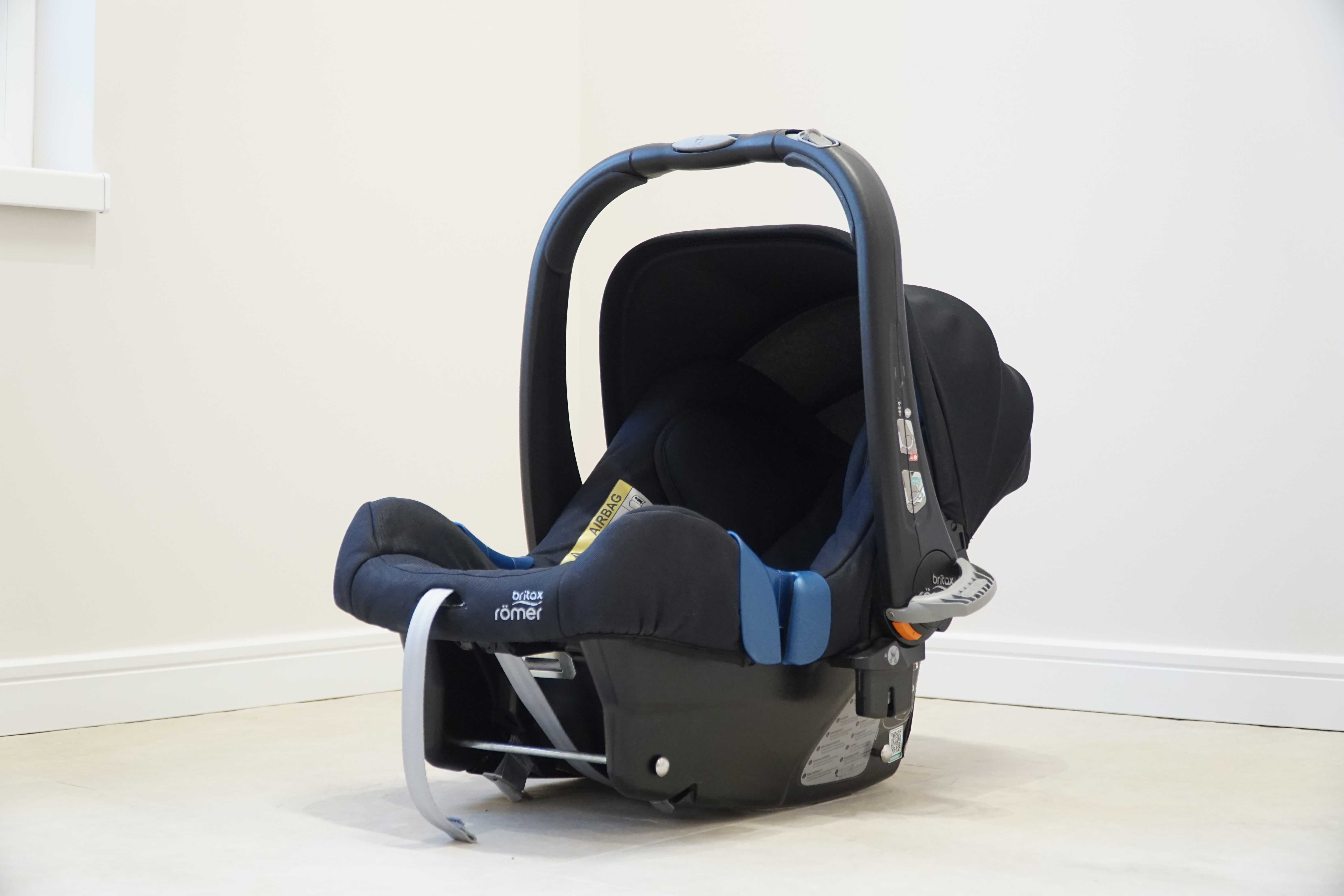 Столче за кола Britax Romer + IsoFix base