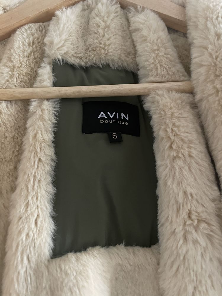 Яке AVIN размер S