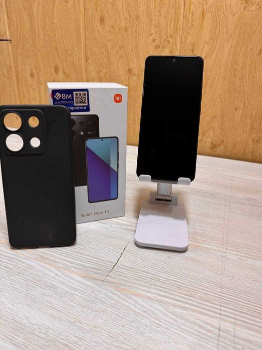 Продается смарфтон Redmi Note 13 8/128