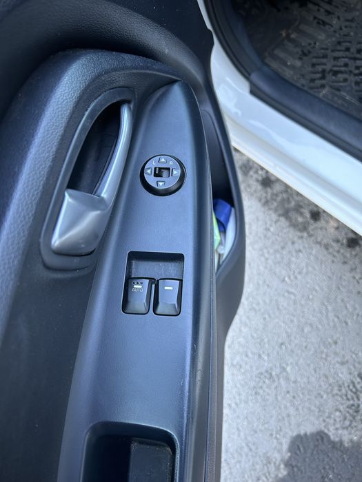 Продавам KIA RIO!!!