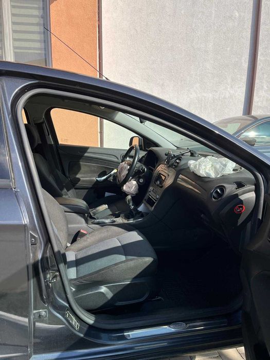 Vand Ford Mondeo mk4, 2.0 TDI, 2008 pentru piese