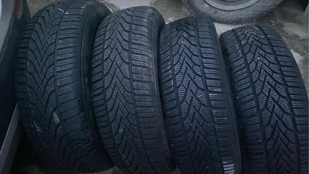 Vand cauciucuri in stare foarte buna