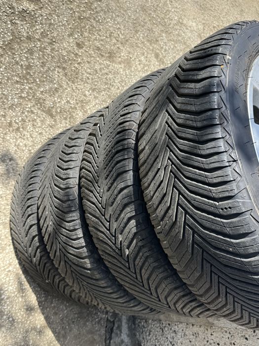 Гуми 235/45/18 Michelin cross climate 2 джанти 5/110