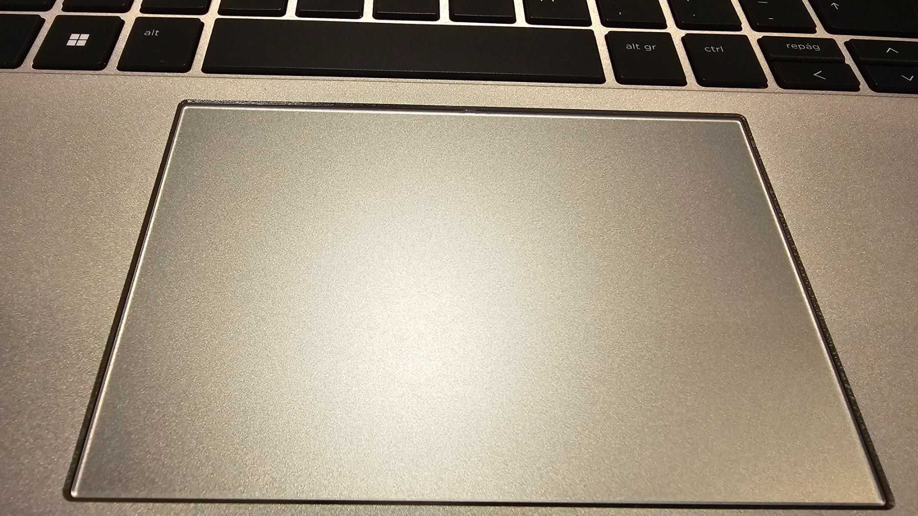 HP EliteBook 845 G10, 14'' – Ryzen 5 7540U, 16GB DDR5, 240GB NVMe SSD