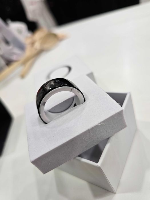 JAKCOM R5 – преносим умен пръстен с RFID, NFC и 128 GB безжичен диск