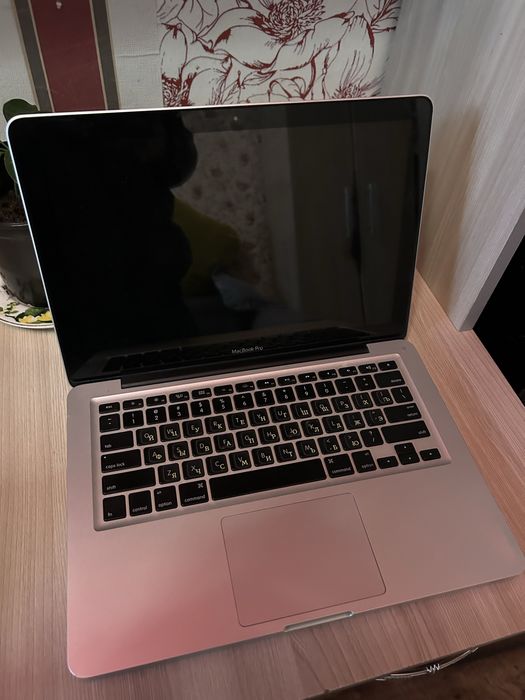 Макбук про в хорошем состоянии