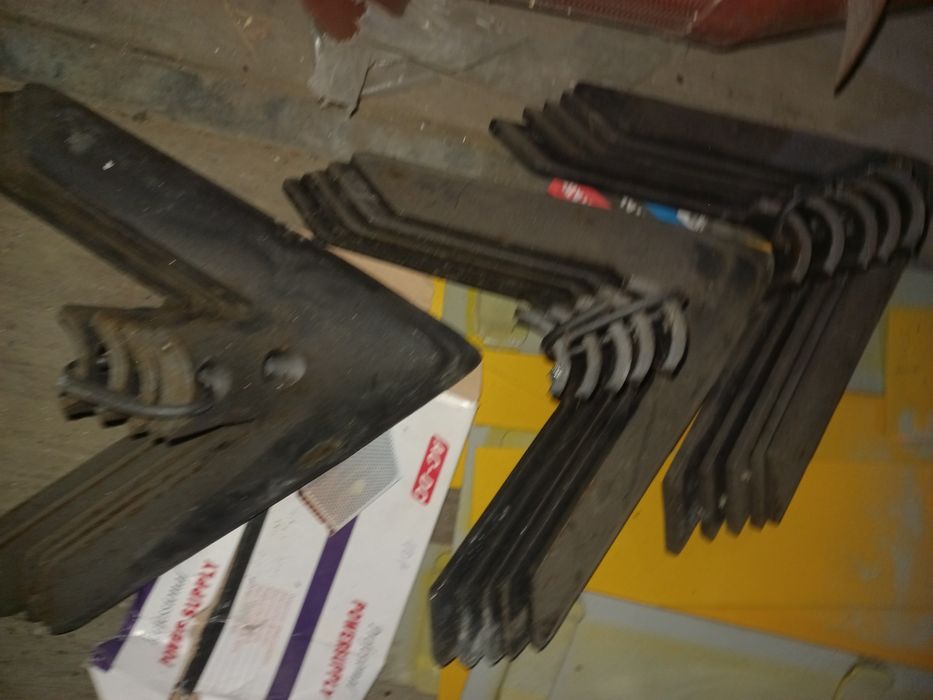 Продам по 2000за штуку