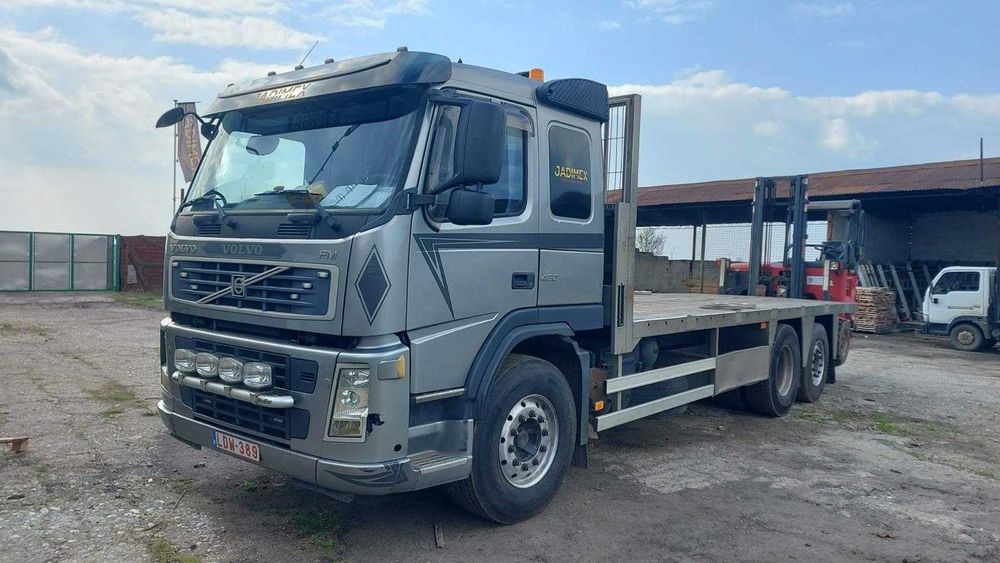 Volvo FM420 +stivuitor+remorca