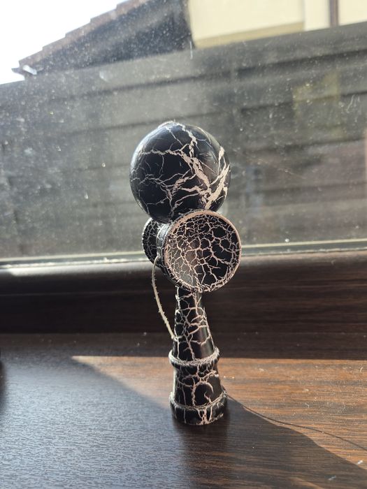 Kendama X spider si normala