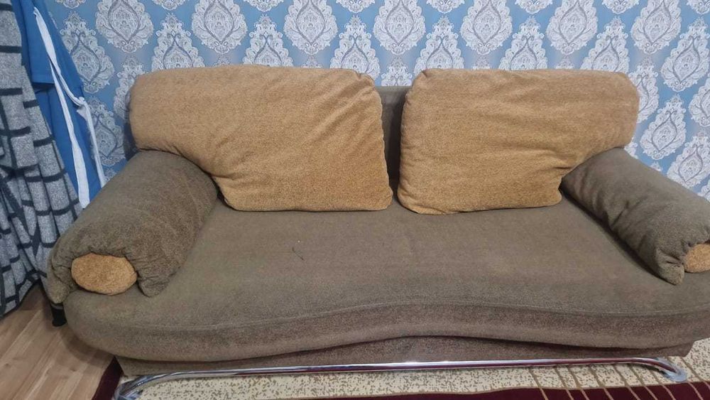 Продам тахту б/у в хорошем состоянии