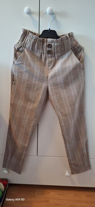 Pantaloni carouri 140cm 9-10ani