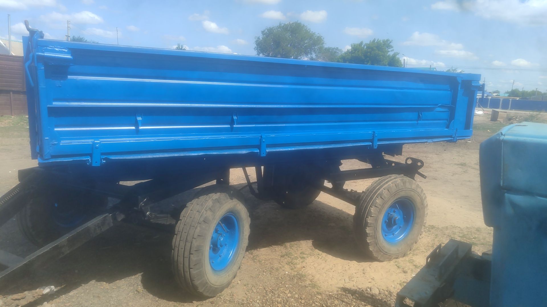 Продам прицеп 2 птс-4