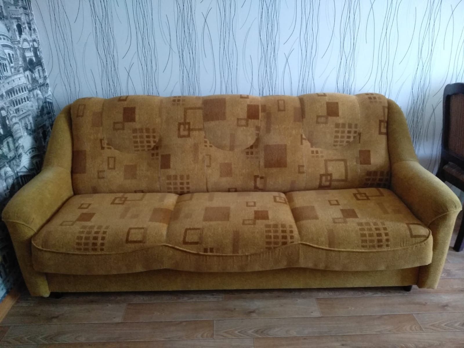 Продам диван с 2 креслами