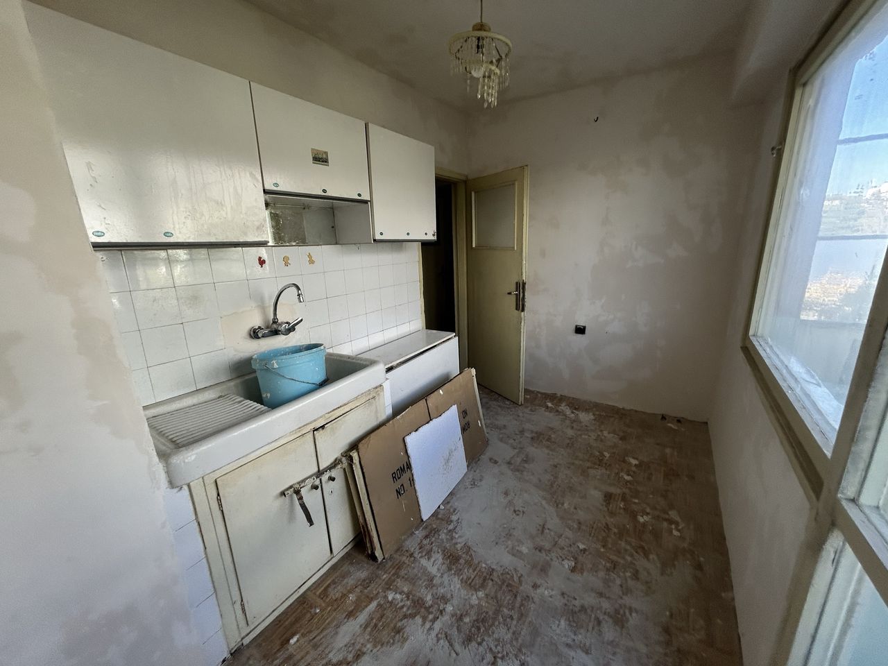 Продава се Двустаен апартамент в Шумен, Тракия - 60 кв.м за 1131 €/кв.м - Снимка #7