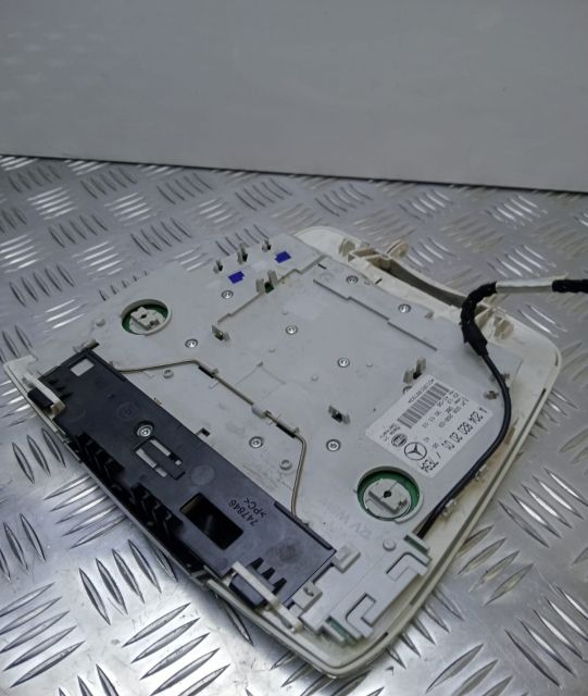 Plafoniera  a2048202001 Mercedes-Benz E-Class W212 seria