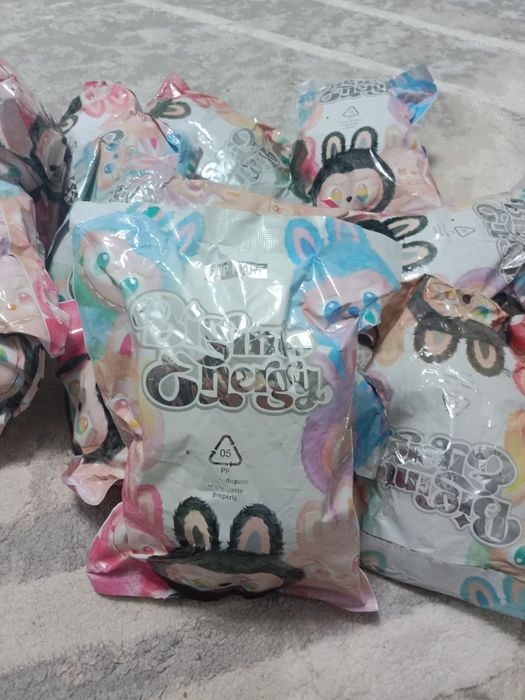 Игрушки LABUBU- сюрприз внутри!