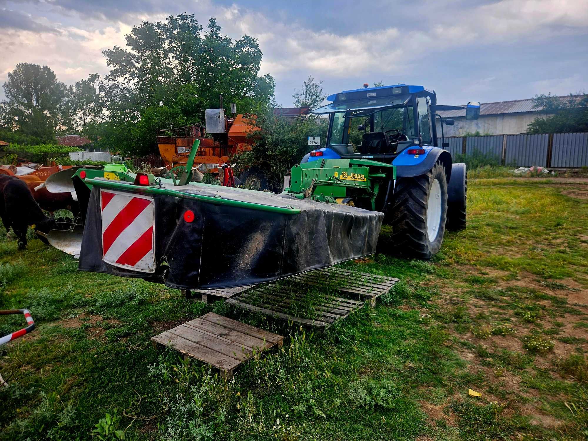 Косачка John Deere