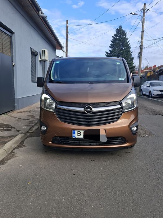 De vanzare opel vivaro biturbo euro 6