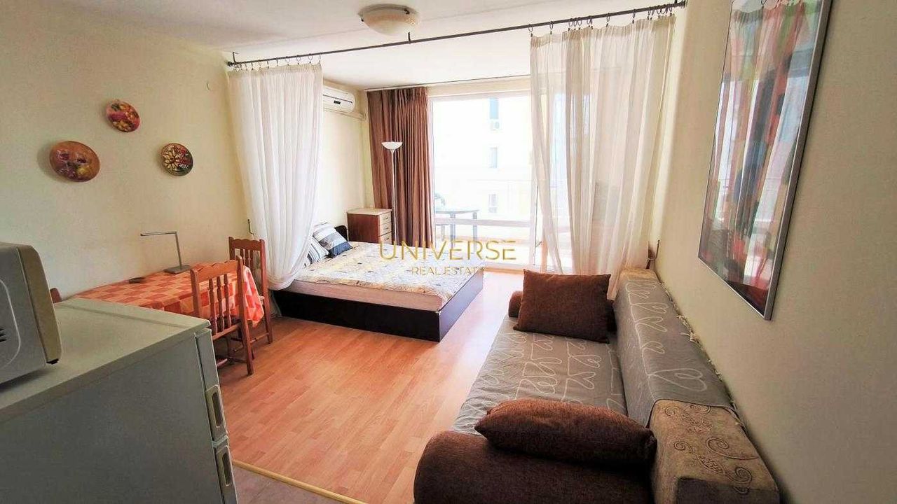 Продава се Едностаен апартамент в Свети Влас - 45 кв.м за 1156 €/кв.м - Снимка #1